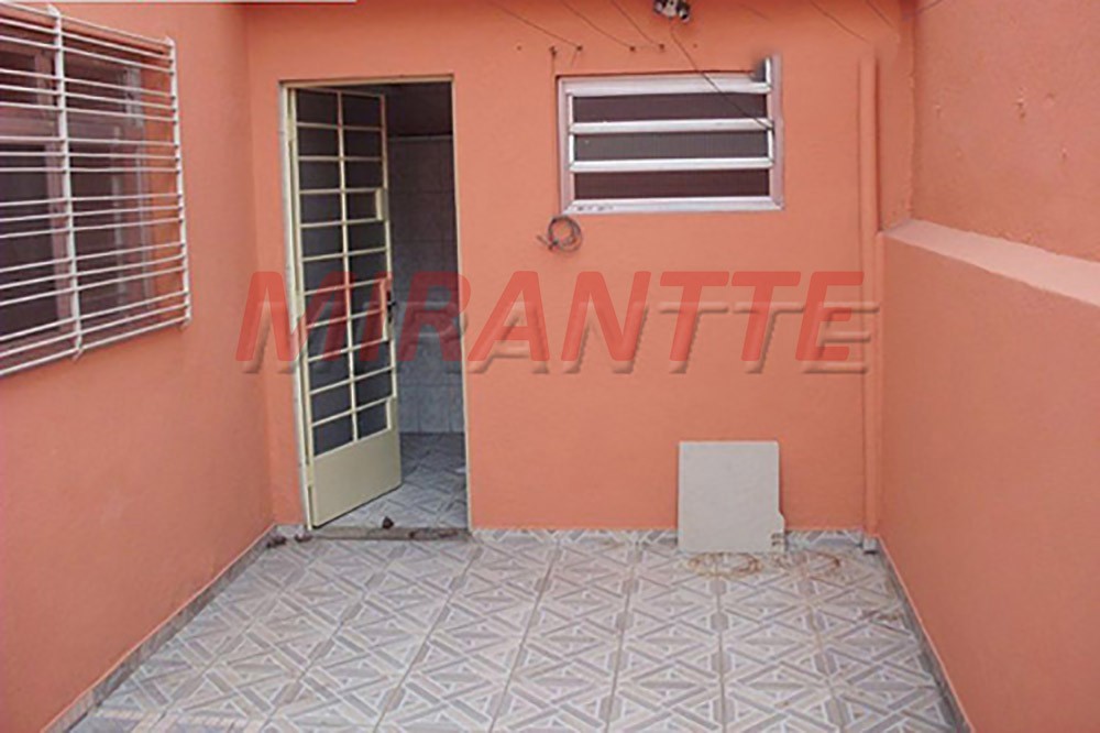 Sobrado com 3 quartos em Vila Mazzei