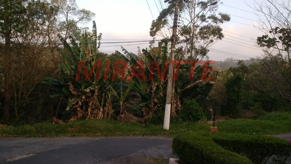 Terreno de 1900m² em Serra Da Cantareira