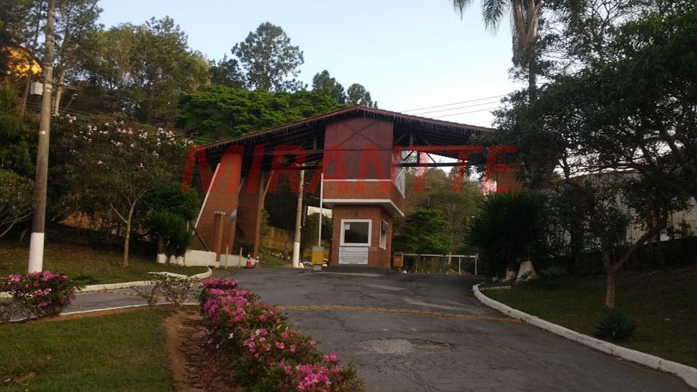 Terreno de 1900m² em Serra Da Cantareira