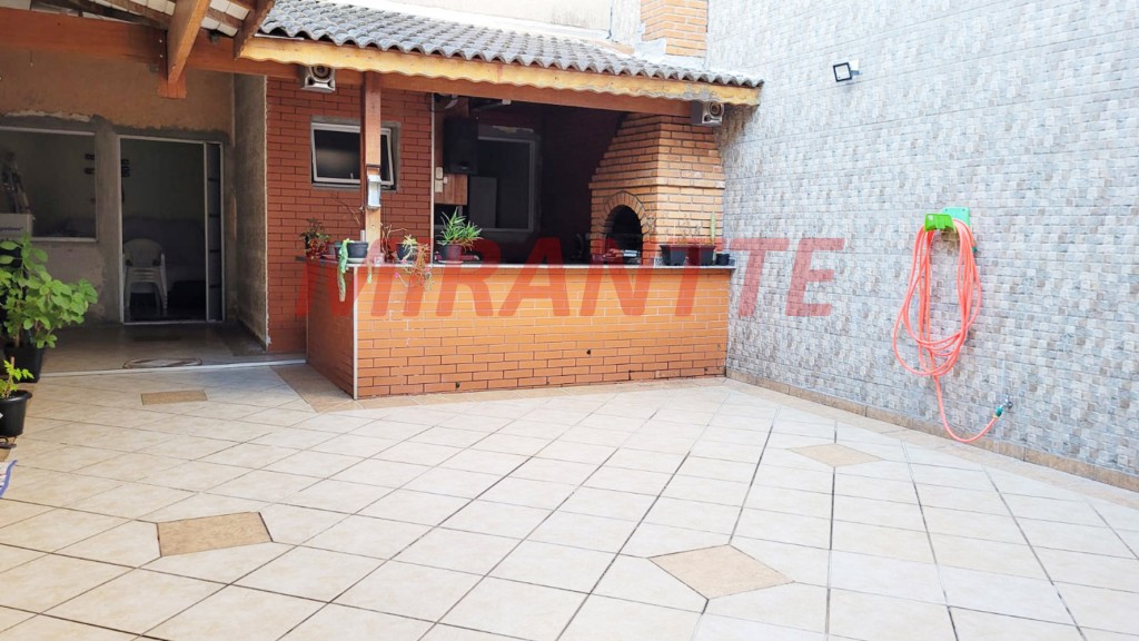 Sobrado de 439m² com 4 quartos em Jardim Santa Clara