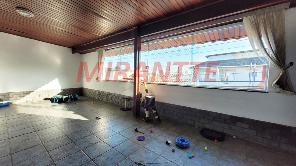 Sobrado de 439m² com 4 quartos em Jardim Santa Clara