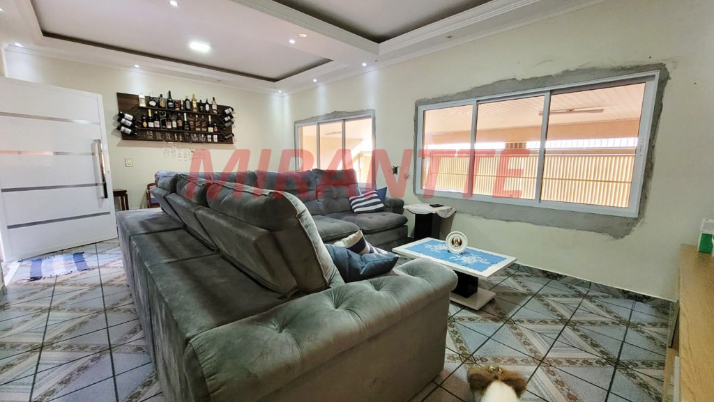 Sobrado de 439m² com 4 quartos em Jardim Santa Clara