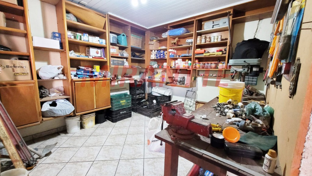 Sobrado de 439m² com 4 quartos em Jardim Santa Clara