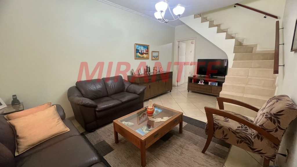 Sobrado de 219m² com 6 quartos em Santa Teresinha