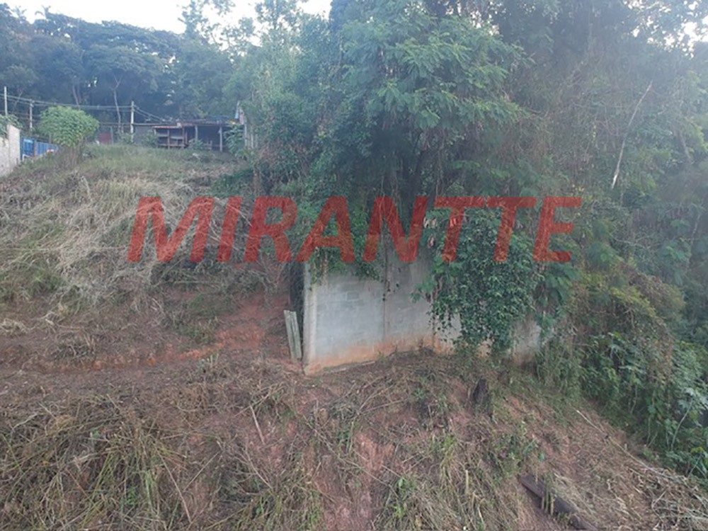 Terreno de 2300m² em Jardim Tremembé