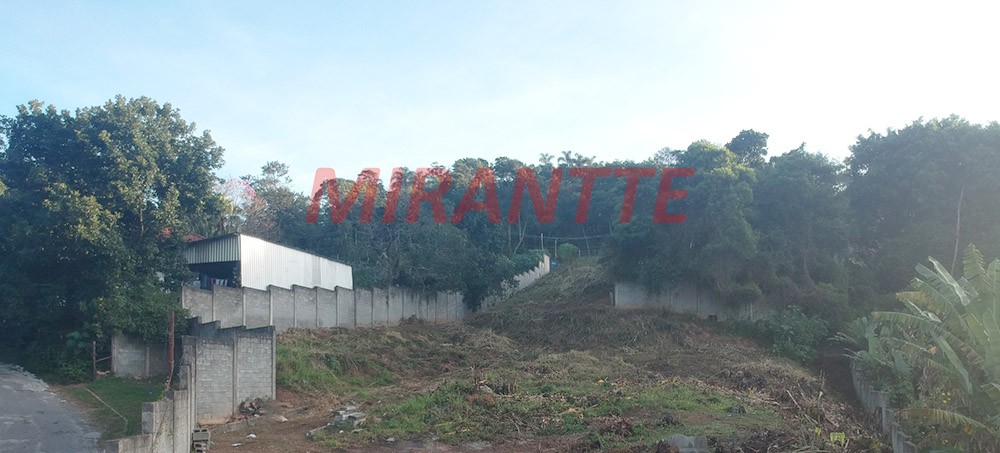 Terreno de 2300m² em Jardim Tremembé