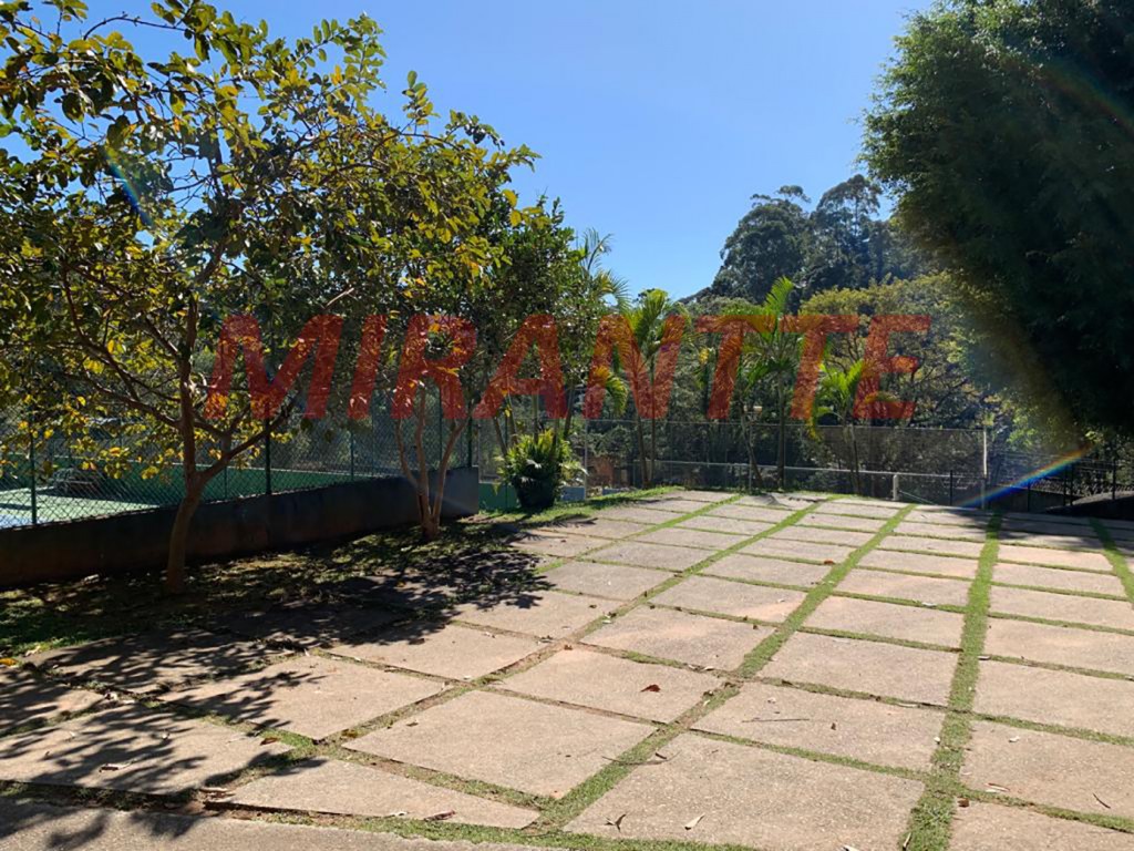 Terreno de 1046m² em Serra Da Cantareira