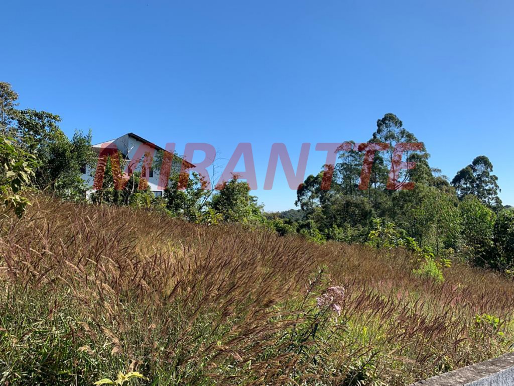 Terreno de 1046m² em Serra Da Cantareira