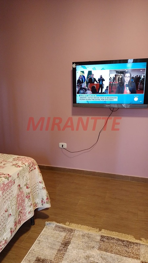 Sobrado de 300m² com 4 quartos em Jardim Peri