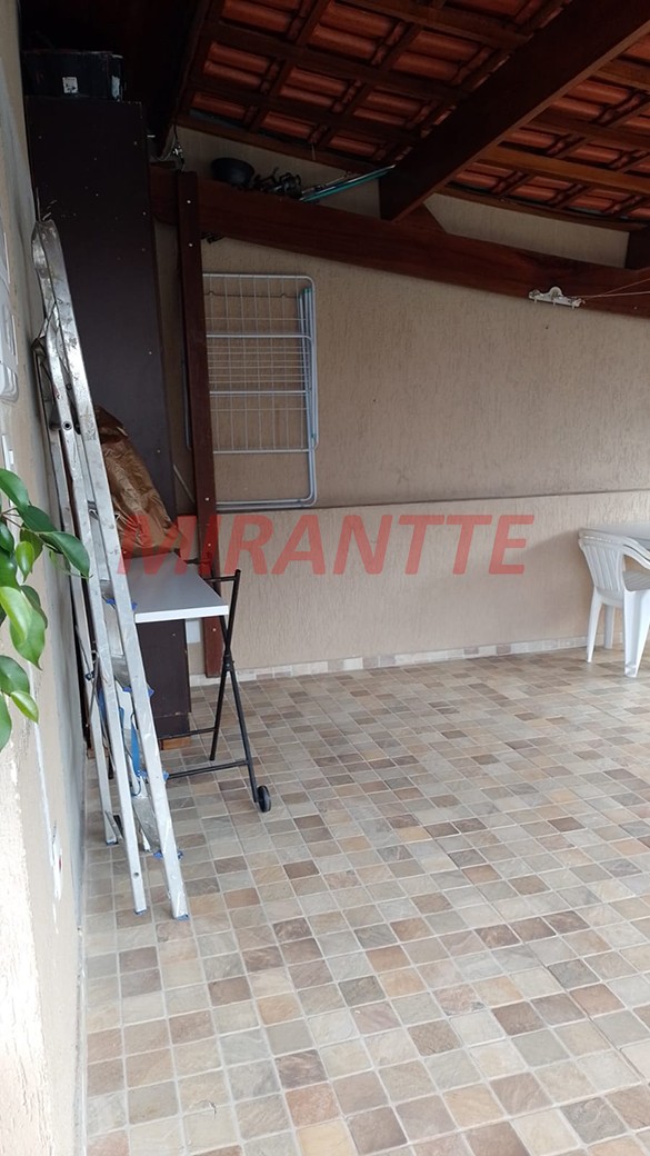 Sobrado de 300m² com 4 quartos em Jardim Peri
