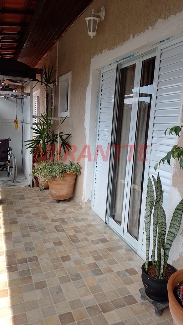 Sobrado de 300m² com 4 quartos em Jardim Peri