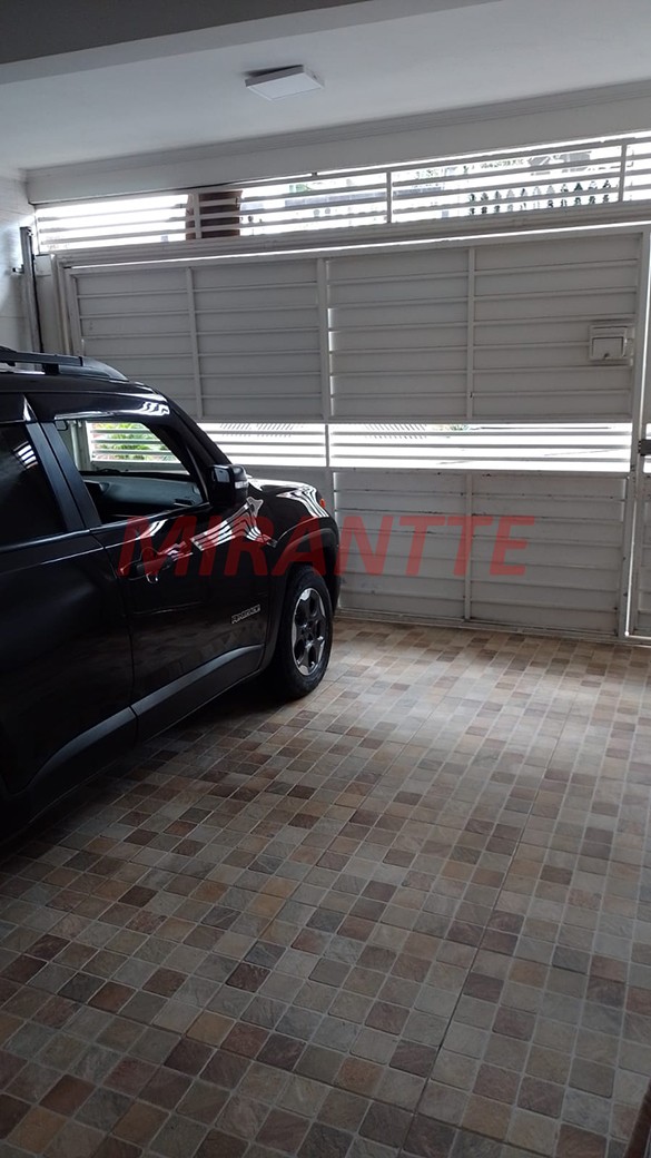 Sobrado de 300m² com 4 quartos em Jardim Peri