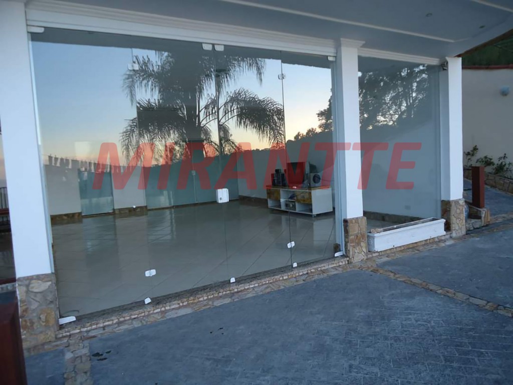 Sobrado de 600m² com 5 quartos em Serra Da Cantareira