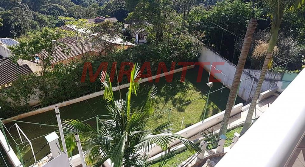Sobrado de 600m² com 5 quartos em Serra Da Cantareira