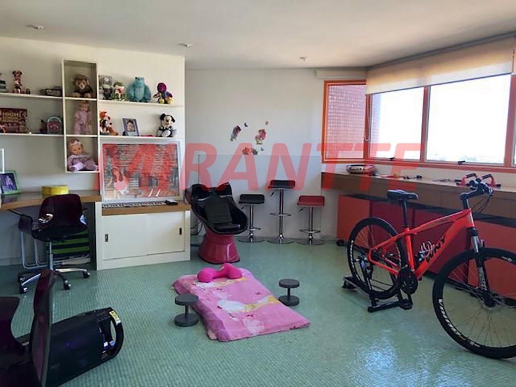 Cobertura duplex de 440m² com 5 quartos em Campestre