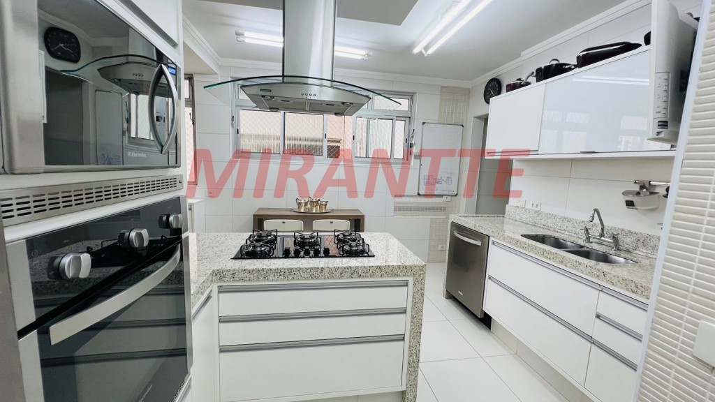 Apartamento de 160m² com 3 quartos em Santana