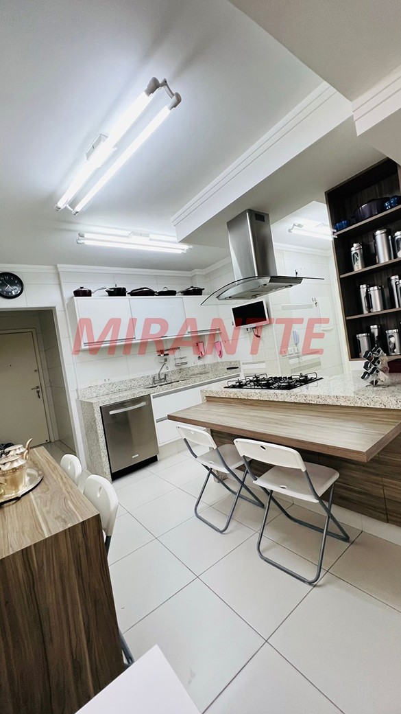 Apartamento de 160m² com 3 quartos em Santana