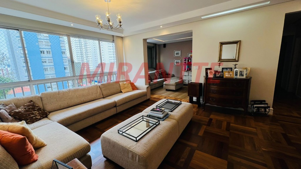 Apartamento de 160m² com 3 quartos em Santana