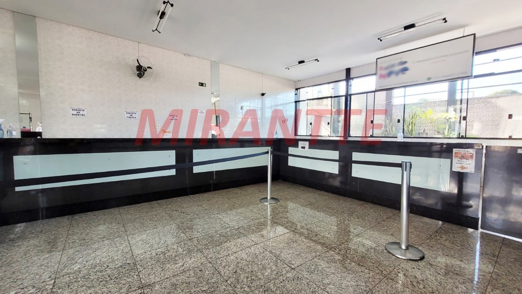 Comercial de 800m² em Jardim Pinhal