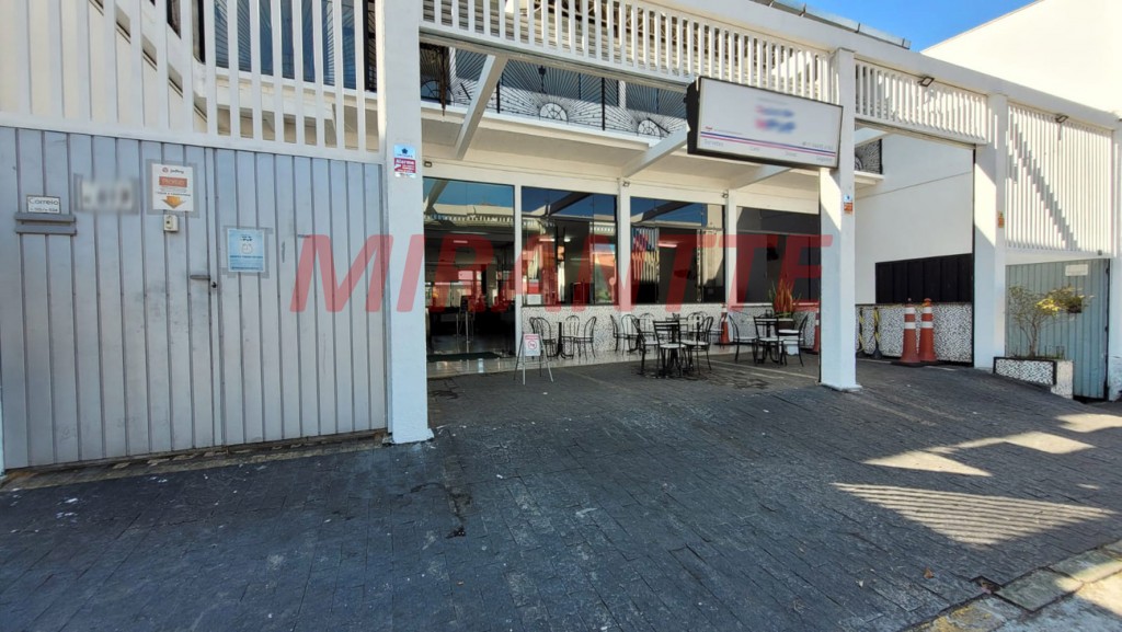 Comercial de 800m² em Jardim Pinhal