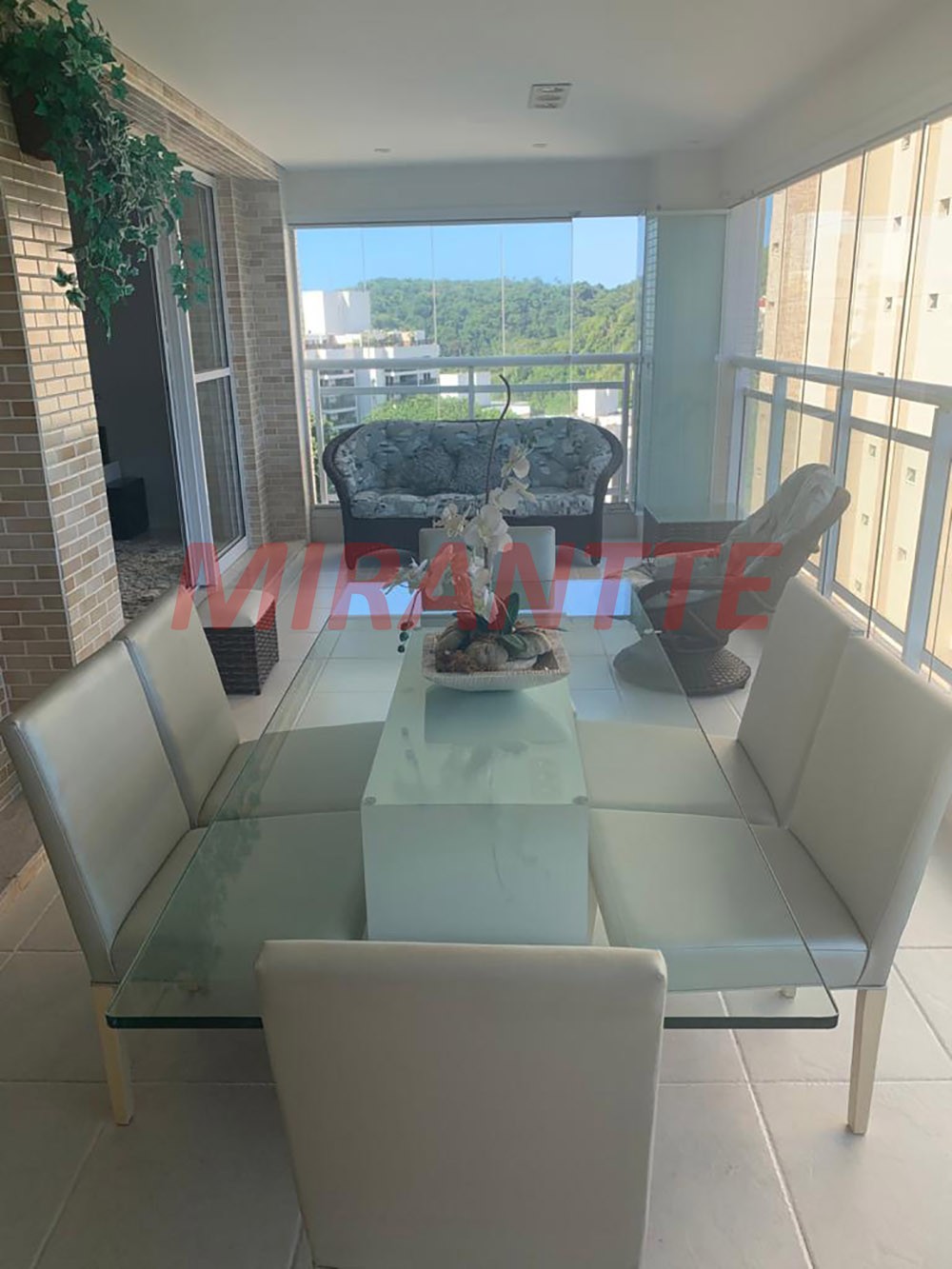 Apartamento de 180m² com 3 quartos em ENSEADA
