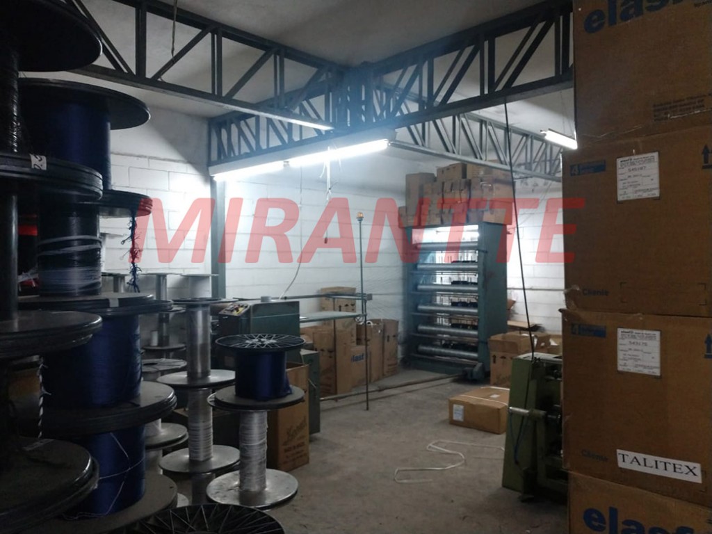 Galpao de 2400m² em Vila Carmosina