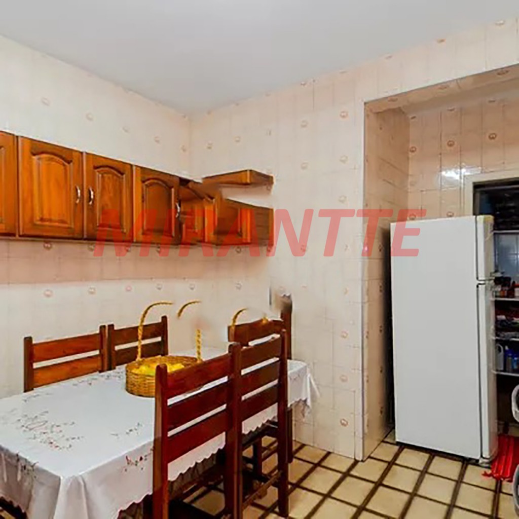 Sobrado de 262m² com 3 quartos em Parque Continental