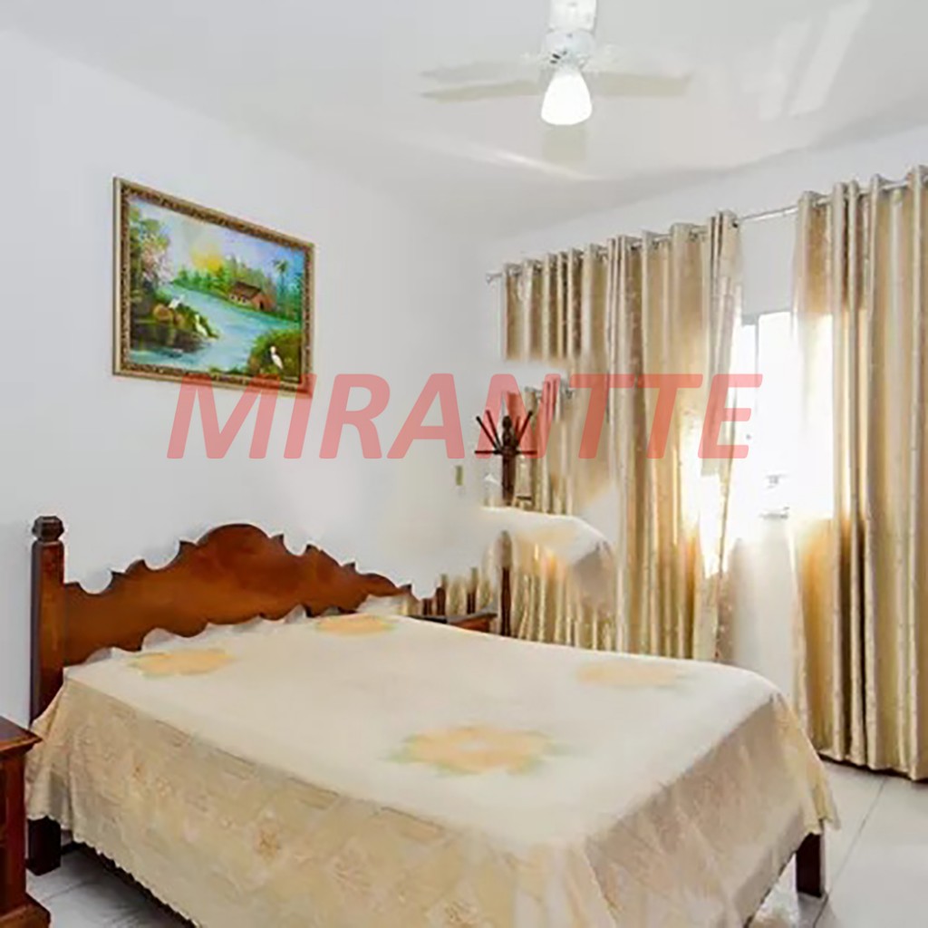 Sobrado de 262m² com 3 quartos em Parque Continental