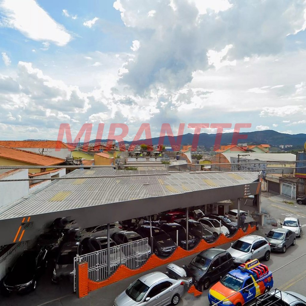 Sobrado de 262m² com 3 quartos em Parque Continental