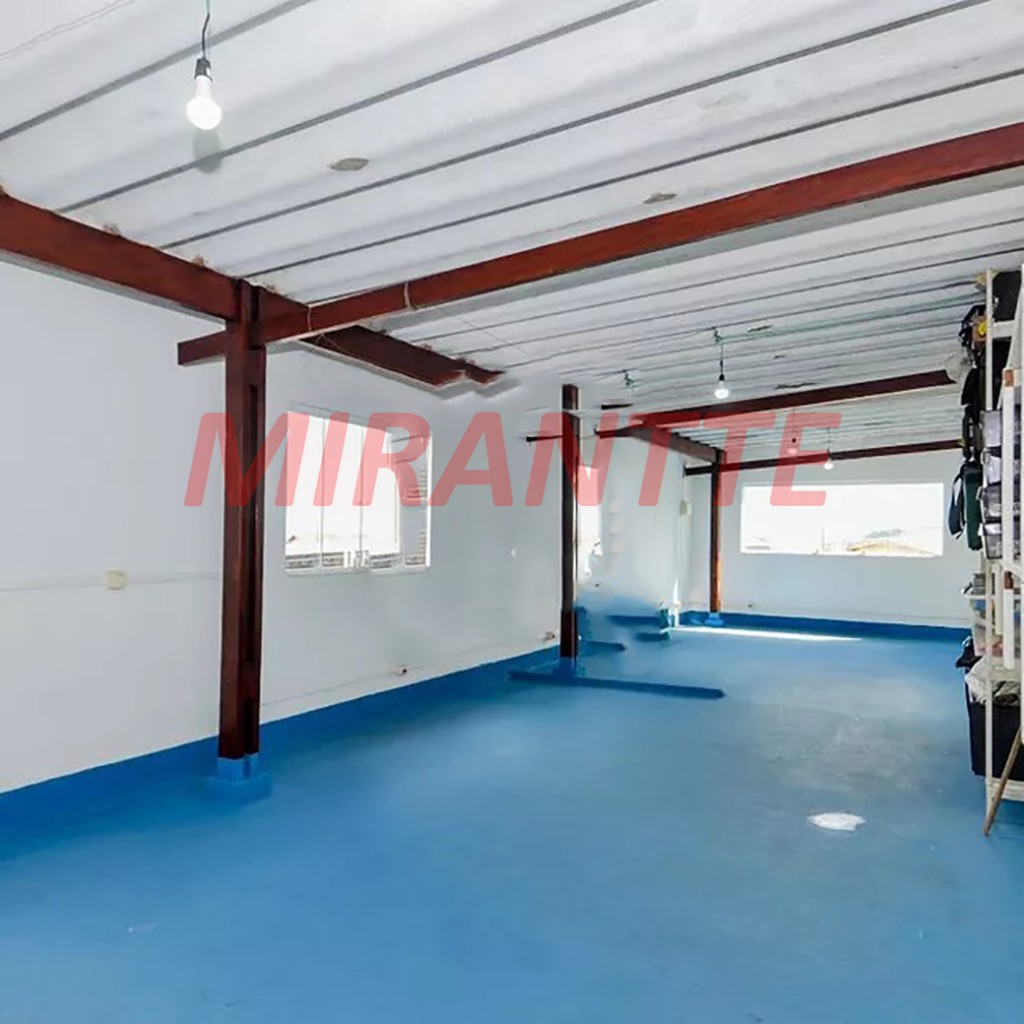 Sobrado de 262m² com 3 quartos em Parque Continental