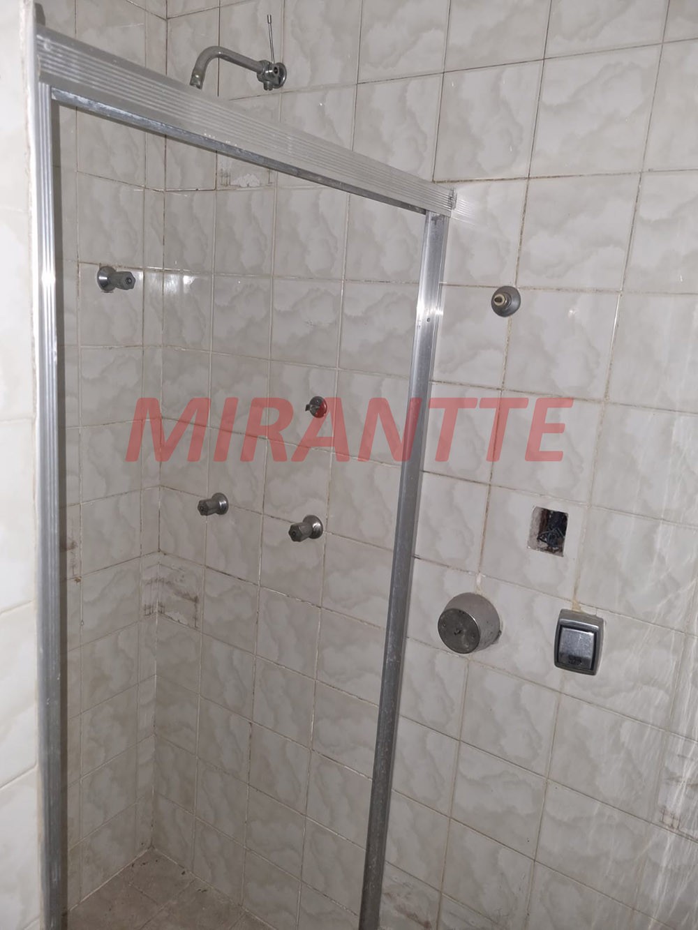 Casa terrea de 82m² com 2 quartos em Jardim Virginia Bianca