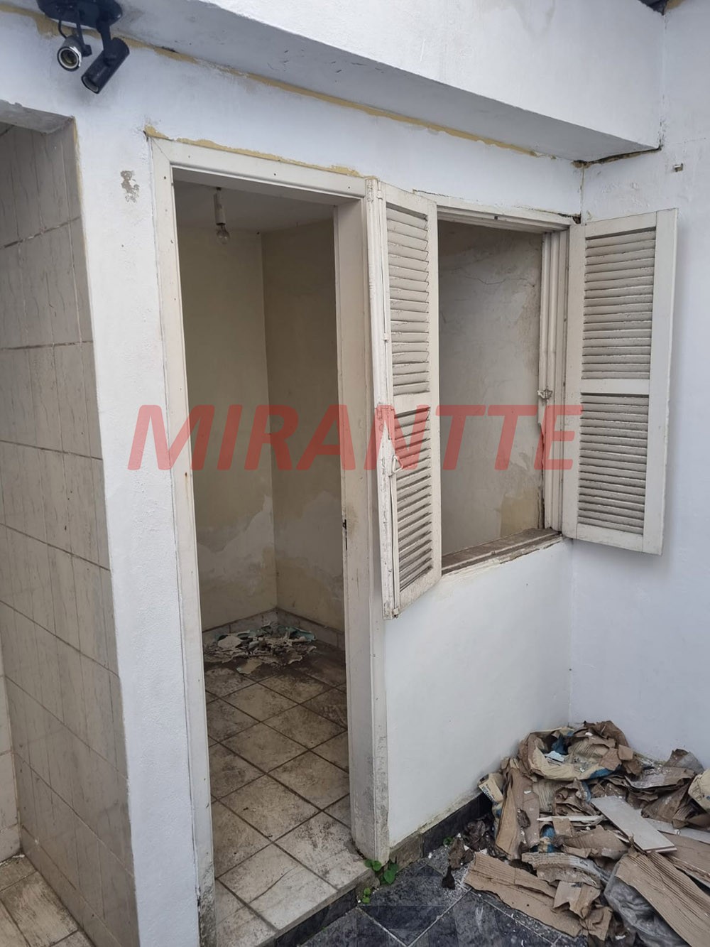 Casa terrea de 82m² com 2 quartos em Jardim Virginia Bianca