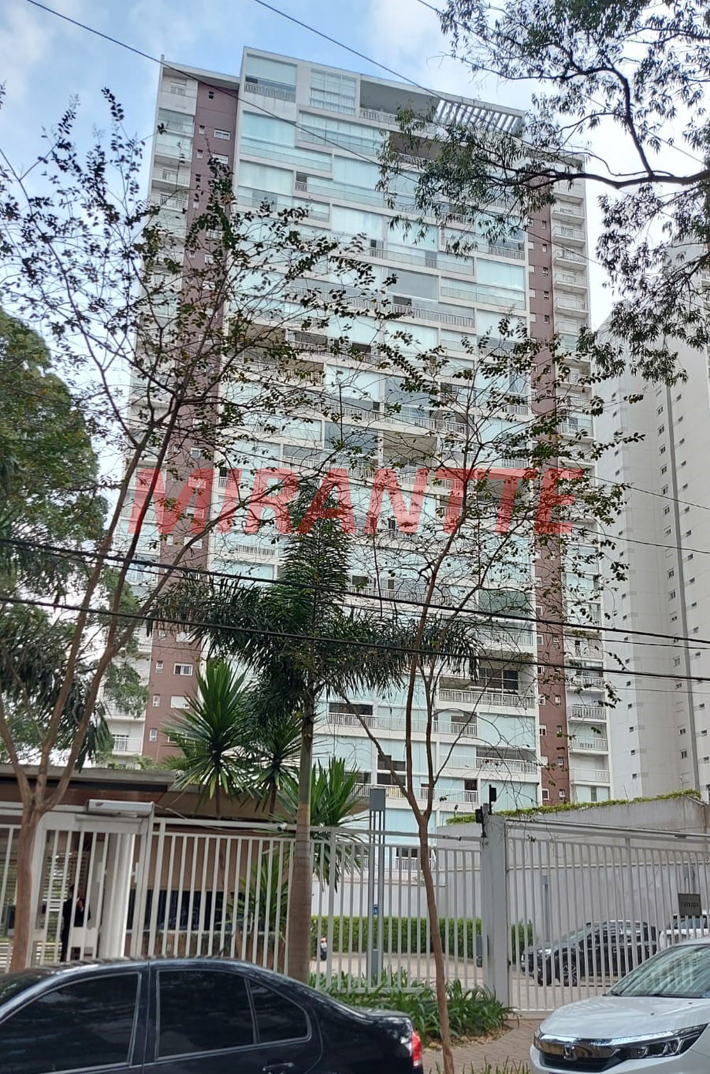 Apartamento de 234m² com 3 quartos em Morumbi