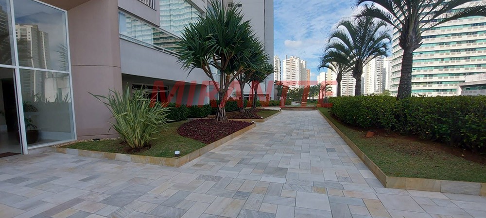 Apartamento de 234m² com 3 quartos em Morumbi