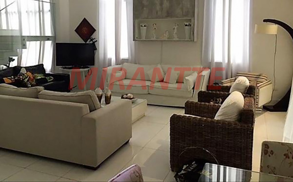 Sobrado de 500m² com 4 quartos em Alphaville
