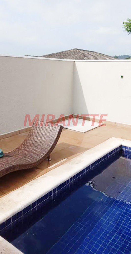 Sobrado de 500m² com 4 quartos em Alphaville