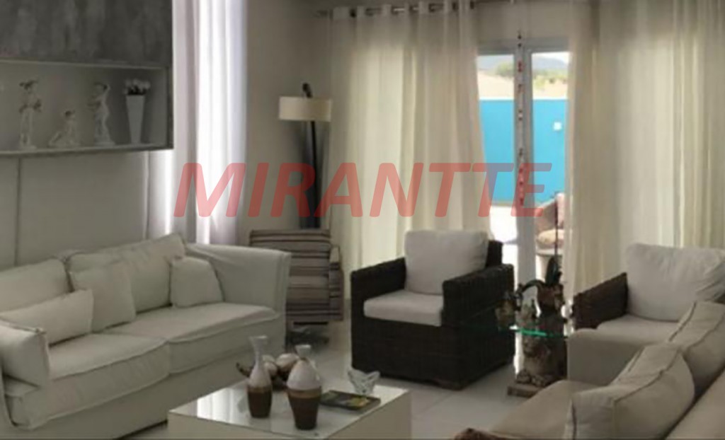 Sobrado de 500m² com 4 quartos em Alphaville