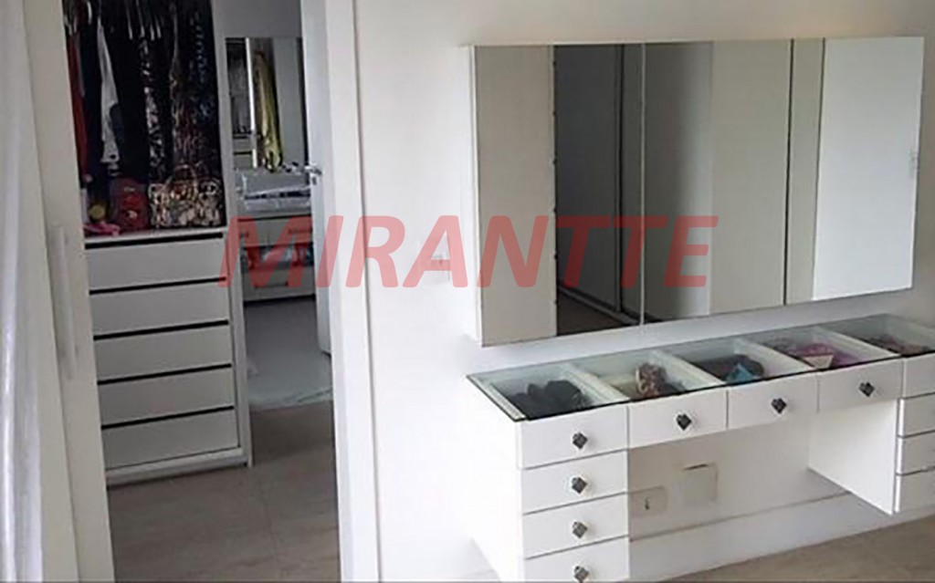Sobrado de 500m² com 4 quartos em Alphaville