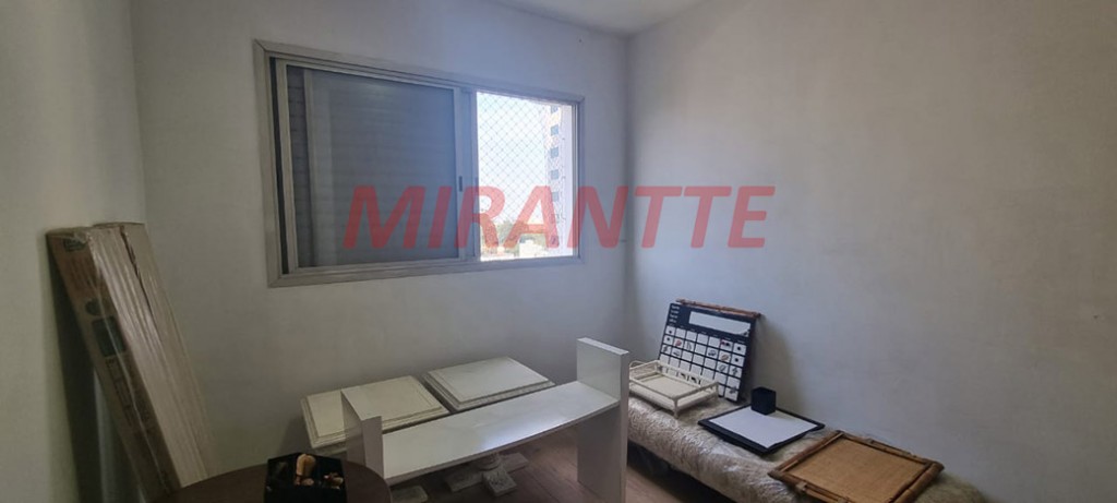 Apartamento de 77m² com 3 quartos em Santana