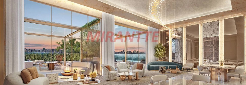 Apartamento de 251m² com 3 quartos em Moema