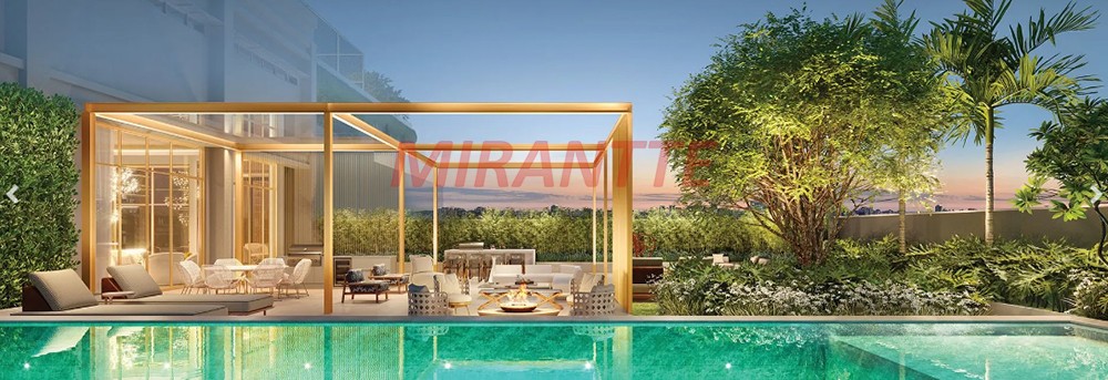 Apartamento de 251m² com 3 quartos em Moema