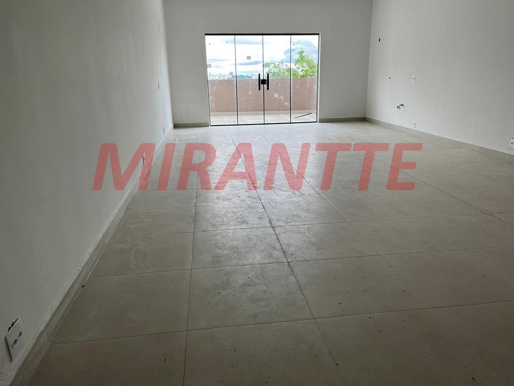 Sobrado de 360m² com 4 quartos em Tremembe