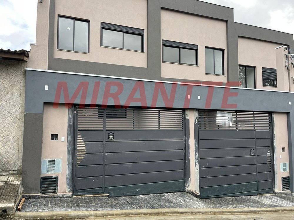 Sobrado de 360m² com 4 quartos em Tremembe