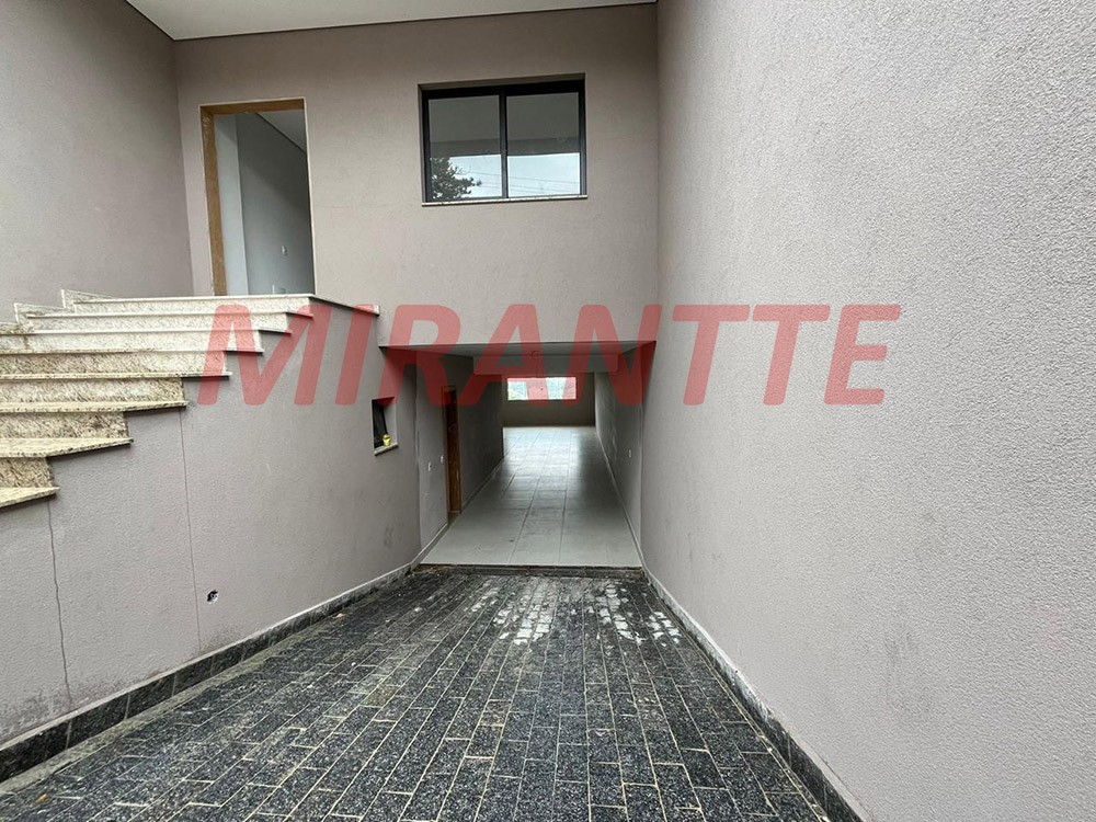 Sobrado de 360m² com 4 quartos em Tremembe