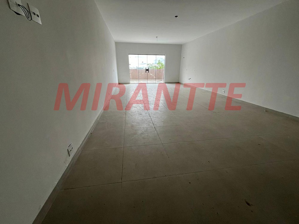 Sobrado de 360m² com 4 quartos em Tremembe