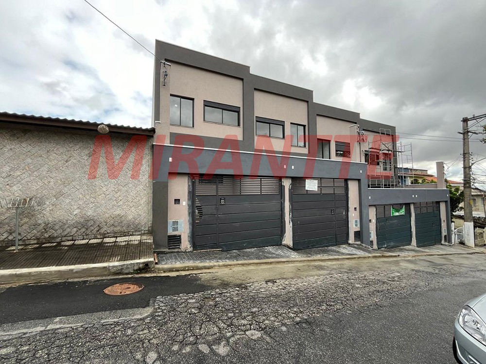 Sobrado de 360m² com 4 quartos em Tremembe
