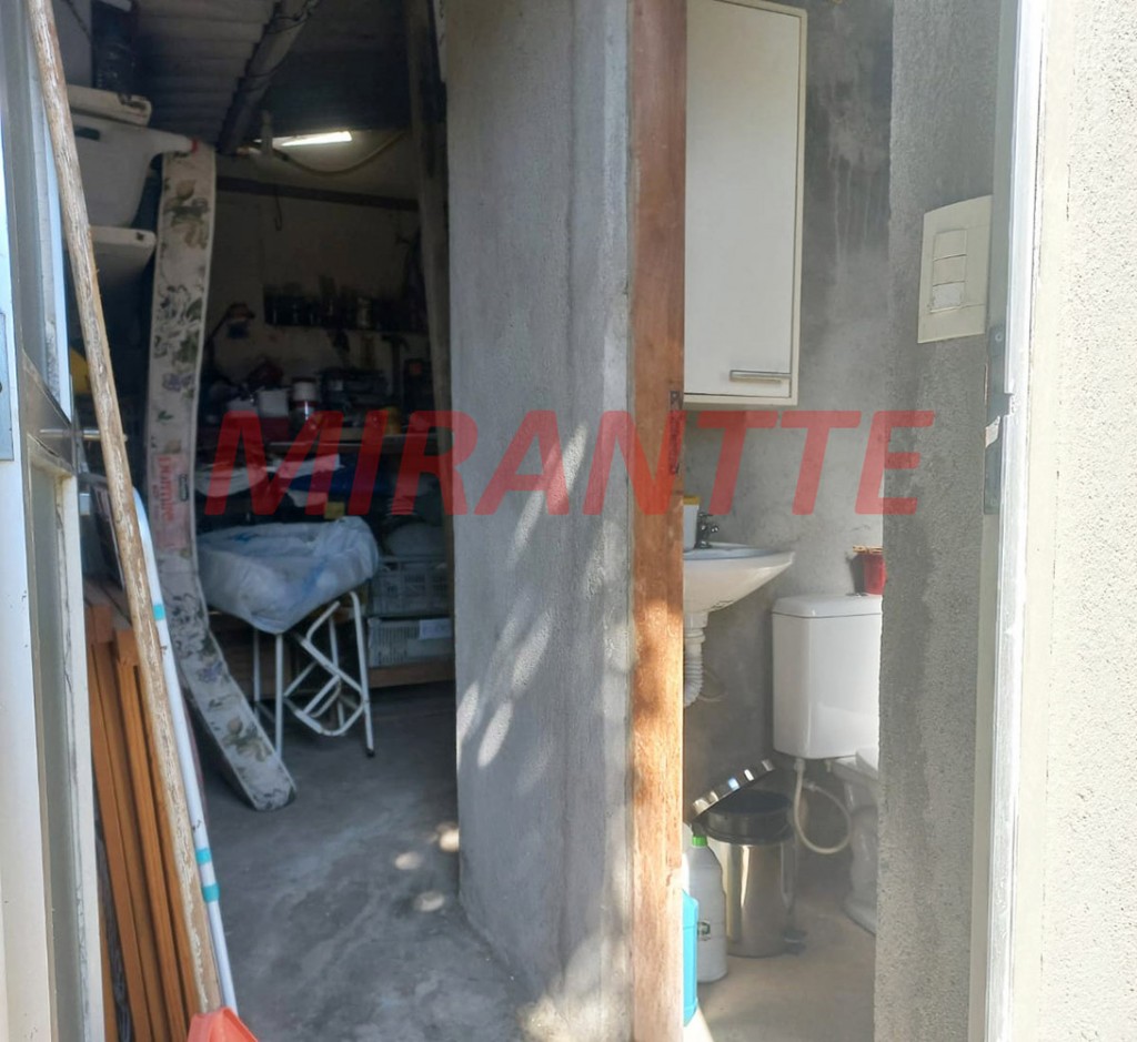 Sobrado de 195m² com 3 quartos em Jardim Vila Galvão