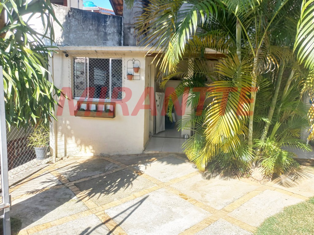 Sobrado de 195m² com 3 quartos em Jardim Vila Galvão