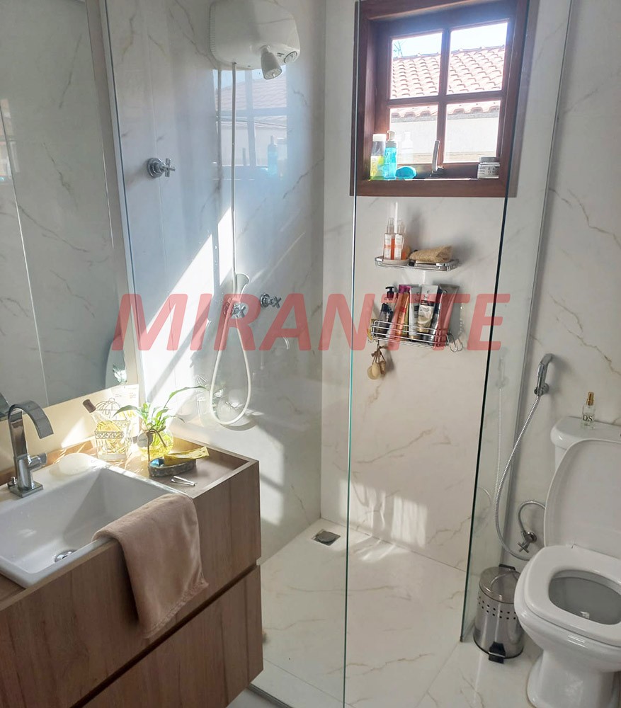 Sobrado de 195m² com 3 quartos em Jardim Vila Galvão