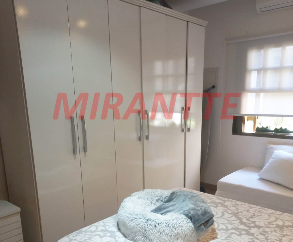 Sobrado de 195m² com 3 quartos em Jardim Vila Galvão